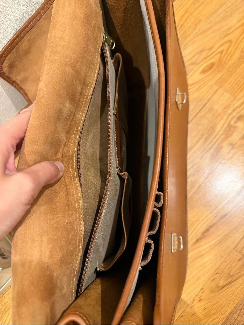 Vtg COLE HAAN  Leather Messenger Bag Briefcase
